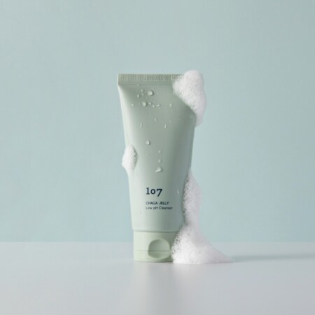 107 Chaga Jelly Low pH Cleanser